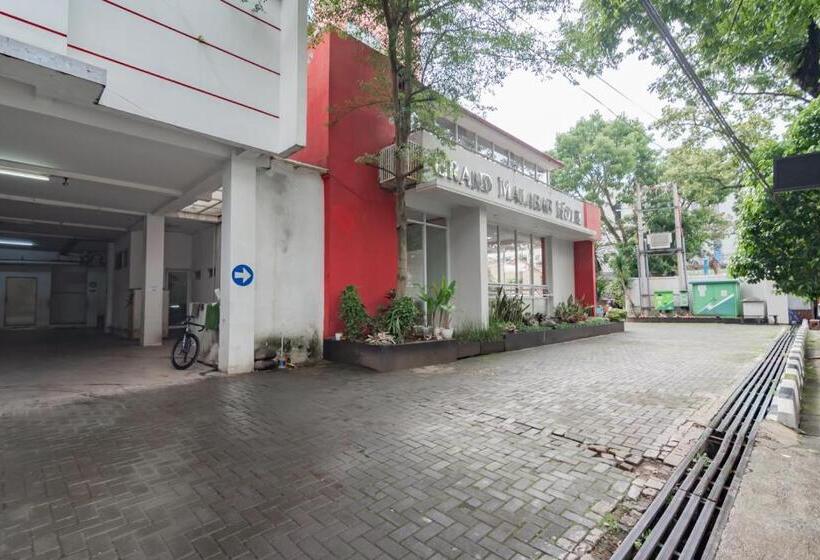 Urbanview Hotel Grand Malabar Bandung