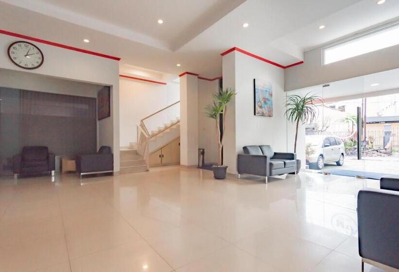 Urbanview Hotel Grand Malabar Bandung