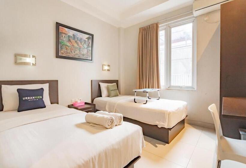 Urbanview Hotel Grand Malabar Bandung