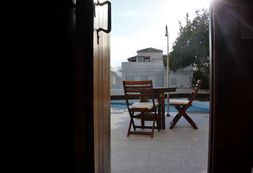 تختخواب و صبحانه Candil Suite Realejo