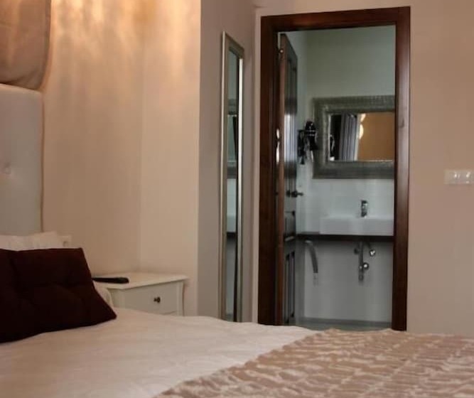 تختخواب و صبحانه Candil Suite Realejo