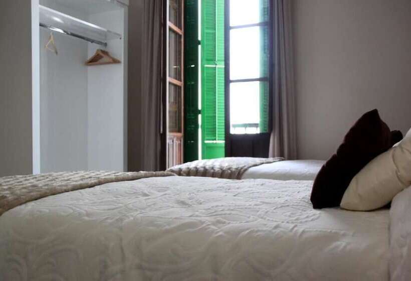 تختخواب و صبحانه Candil Suite Realejo