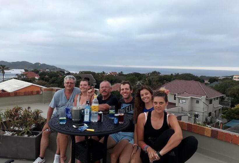 ベッドアンドブレックファースト Harewood Lodge