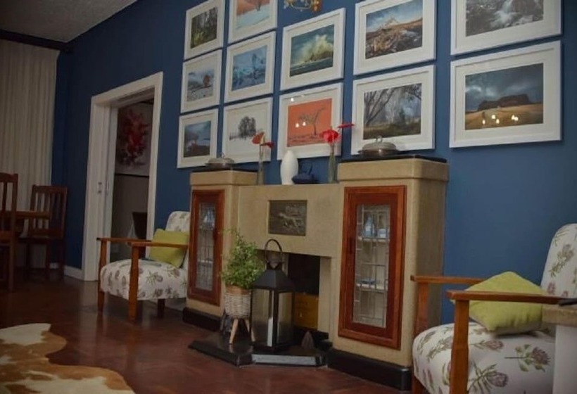 ベッドアンドブレックファースト Harewood Lodge