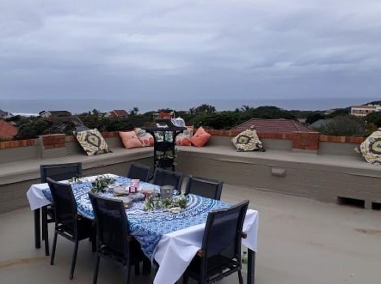 ベッドアンドブレックファースト Harewood Lodge