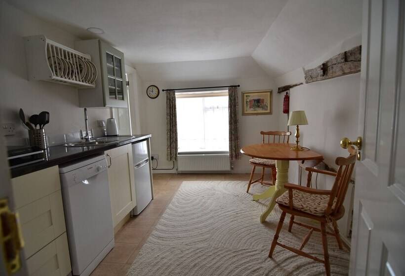 ベッドアンドブレックファースト The Abbey Hotel & Apartments