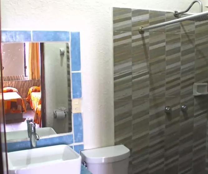 ホテル Arrecife Huatulco Plus