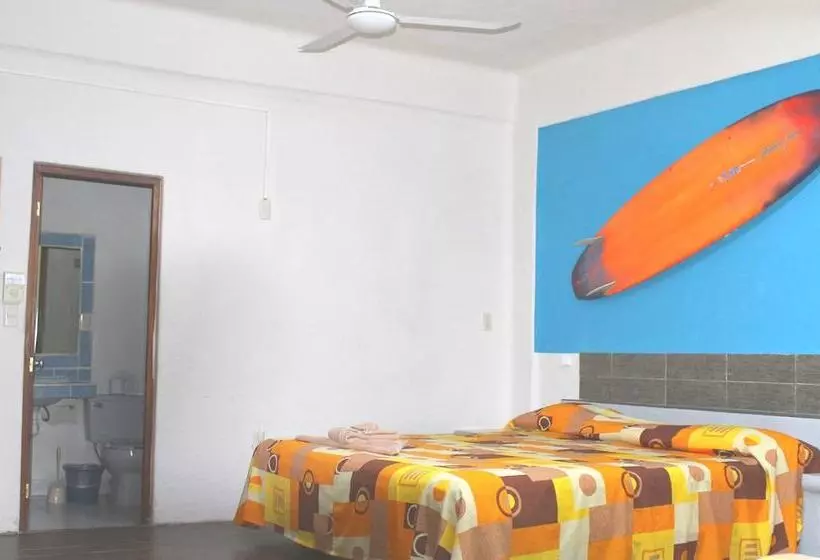 ホテル Arrecife Huatulco Plus