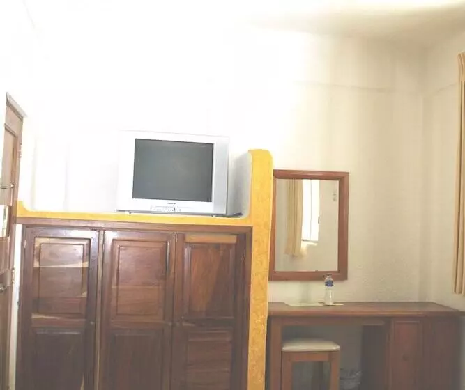ホテル Arrecife Huatulco Plus