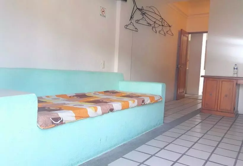ホテル Arrecife Huatulco Plus