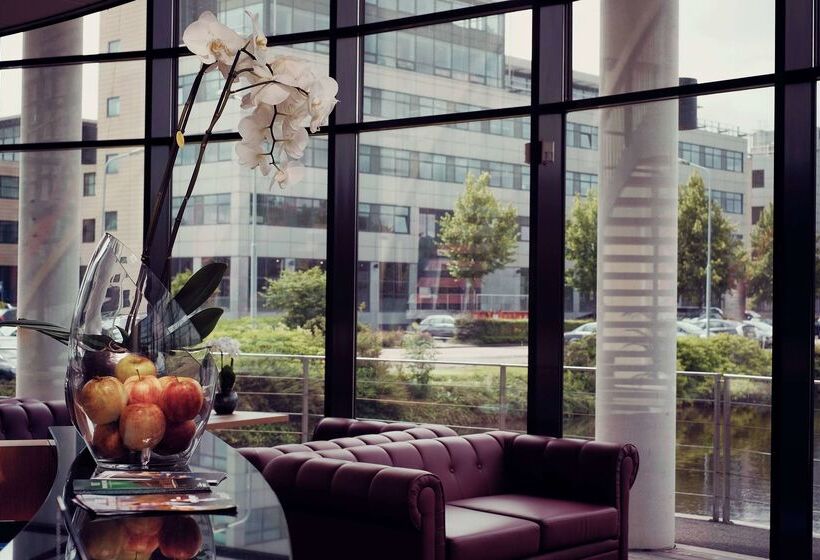 Отель Amedia Amsterdam Airport Schiphol, Trademark Collection By Wyndham