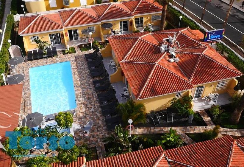 호텔 Club Torso Gay Men Only