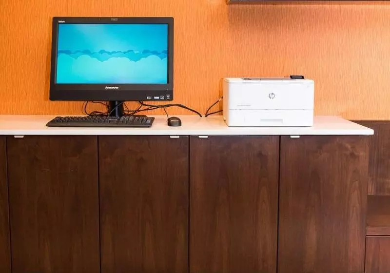 Hotelli Fairfield Inn & Suites By Marriott Edmonton North