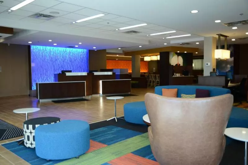 Hotelli Fairfield Inn & Suites By Marriott Edmonton North
