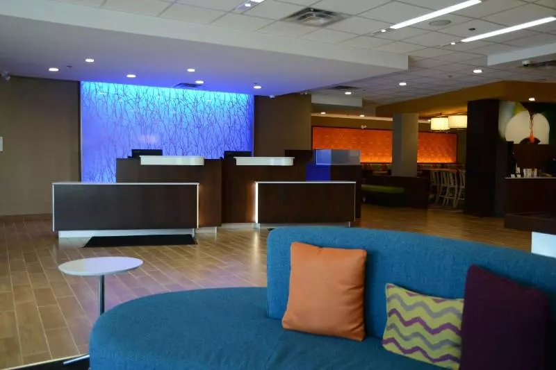 Hotelli Fairfield Inn & Suites By Marriott Edmonton North
