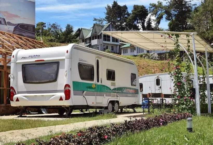 هتل Go Outdoors Caravan Park Nuwara Eliya