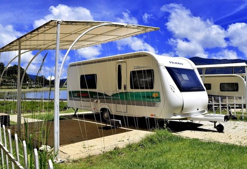 בית מלון כפרי Go Outdoors Caravan Park Nuwara Eliya