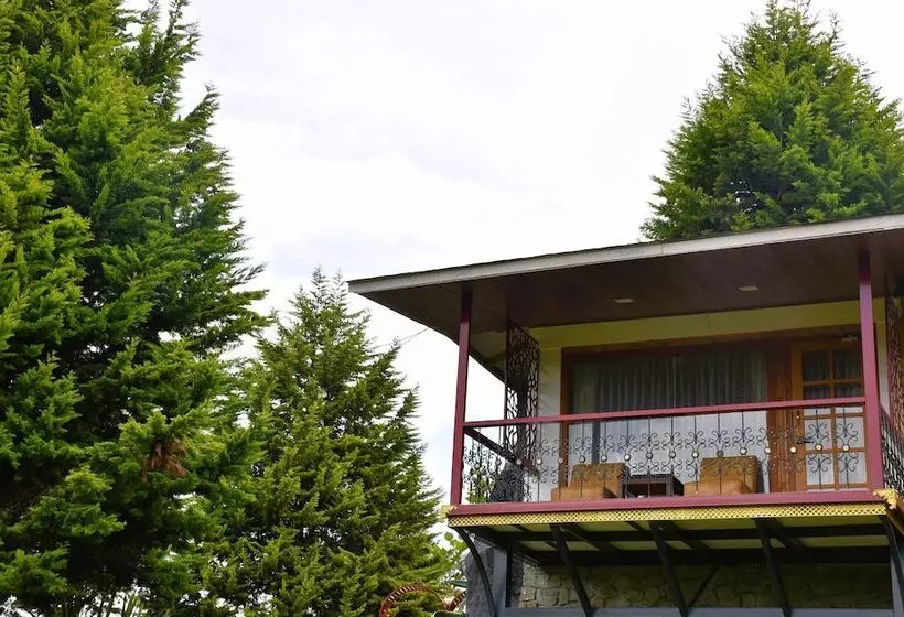 Hotelli Green Nest Resort Ooty