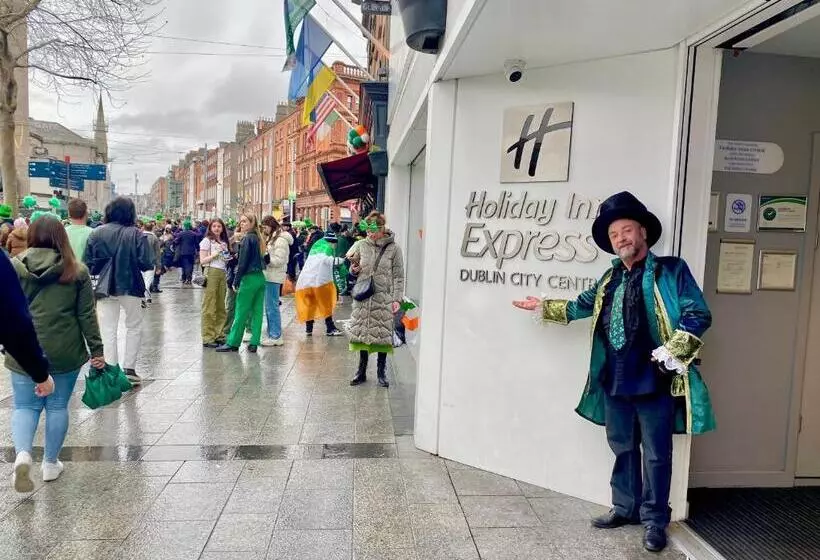 هتل Holiday Inn Express Dublin City Centre, An Ihg