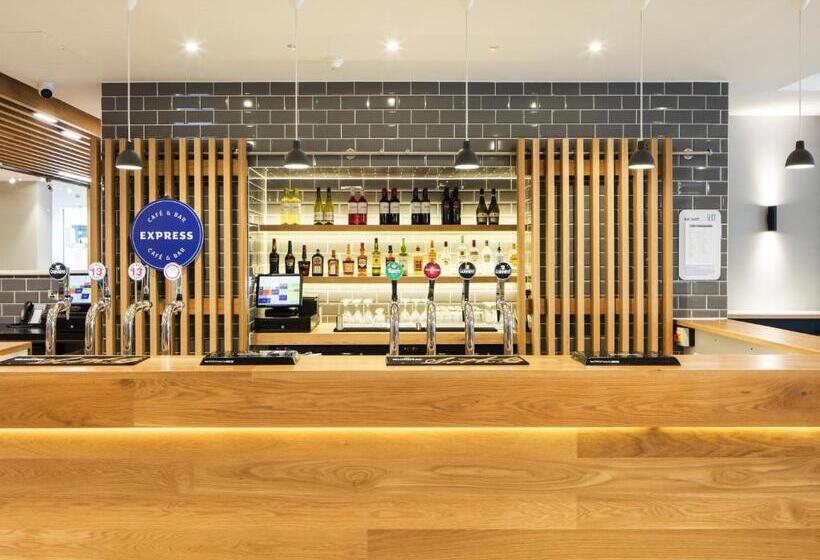 酒店 Holiday Inn Express Dublin City Centre, An Ihg