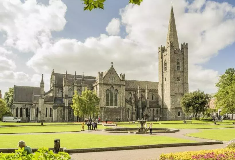 هتل Holiday Inn Express Dublin City Centre, An Ihg