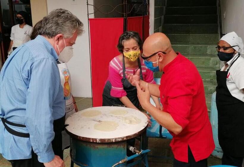 هتل La Catrina De Alcala