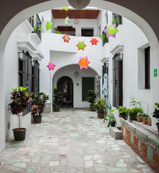 هتل La Catrina De Alcala