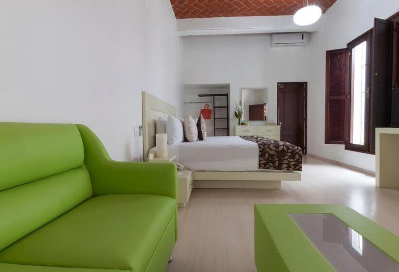 هتل La Catrina De Alcala