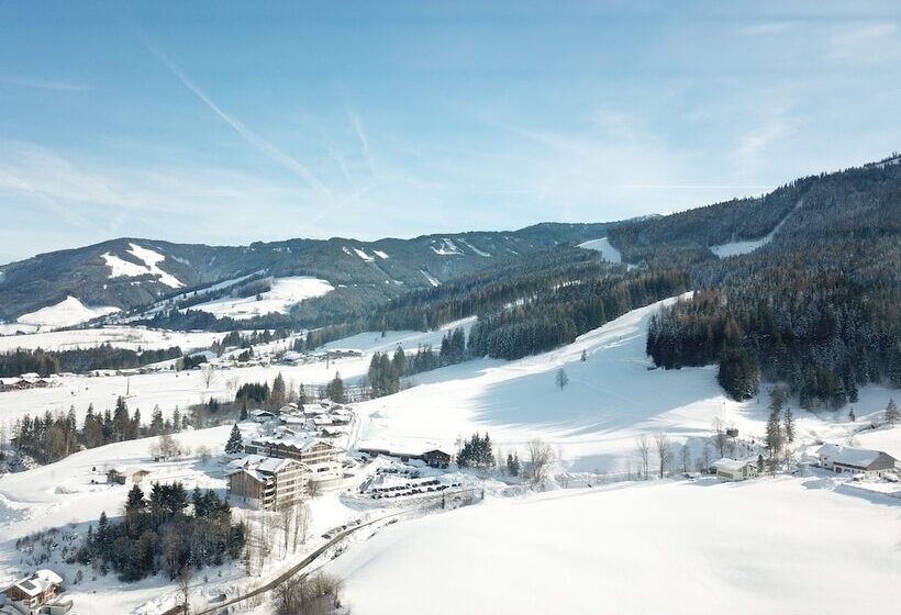 בית מלון כפרי Naturresort Puradies