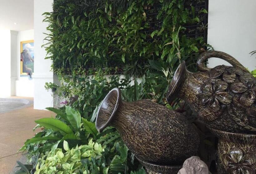 Отель The Grace Residence