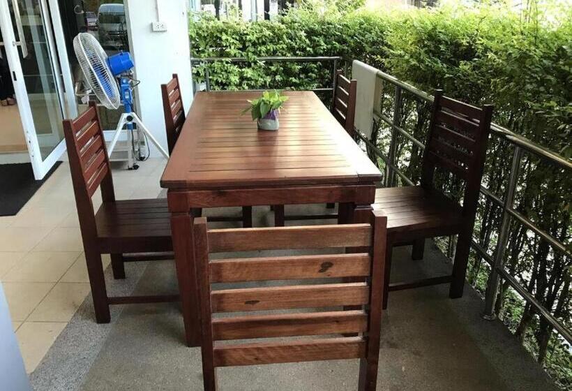 Отель The Grace Residence