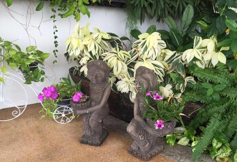 Отель The Grace Residence