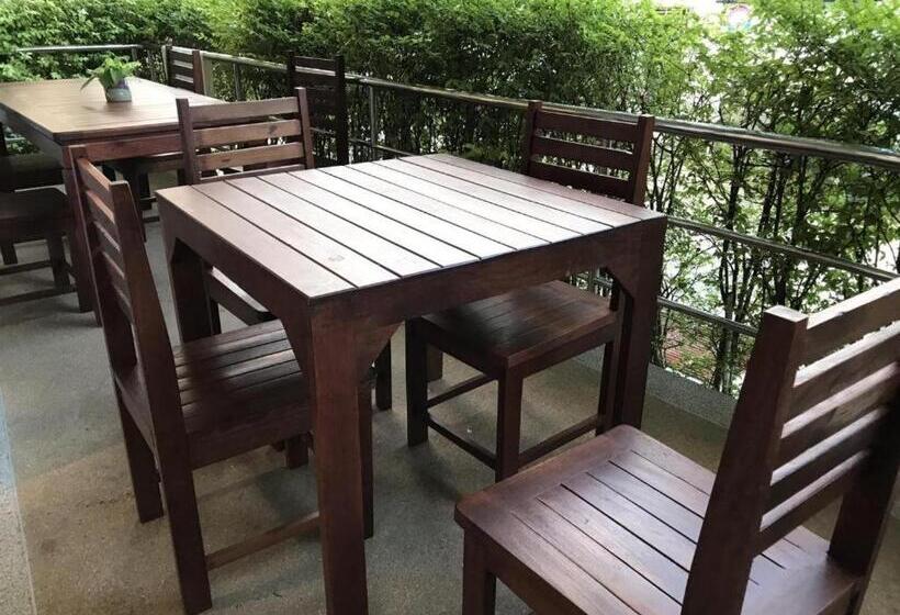 Отель The Grace Residence