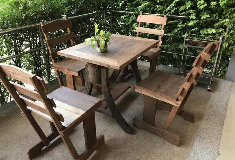 Отель The Grace Residence