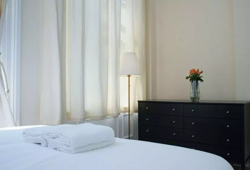 Luxton Homes Knightsbridge