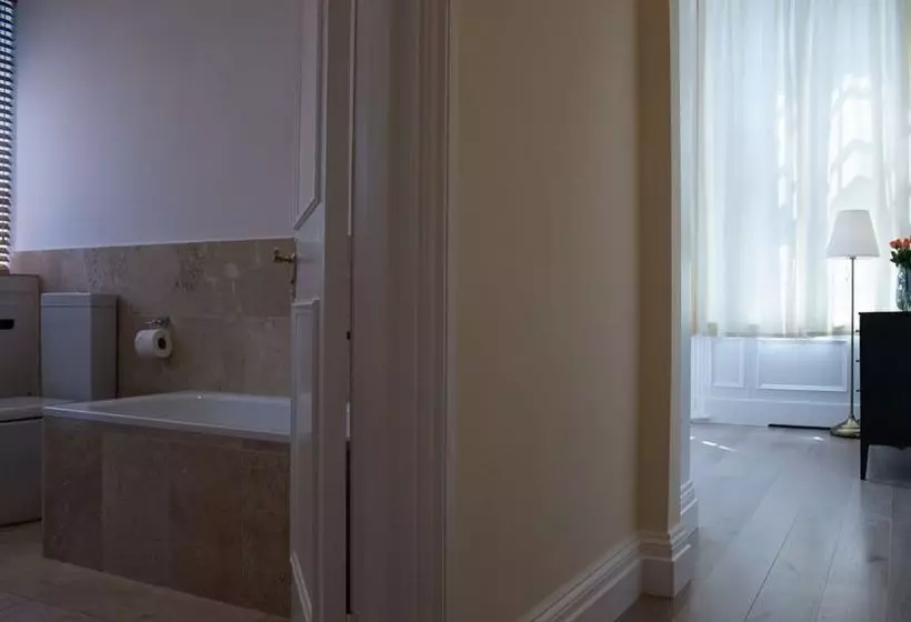 Luxton Homes Knightsbridge