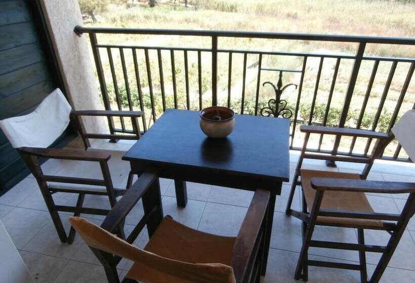 Pansion Porto Tsi Ostrias