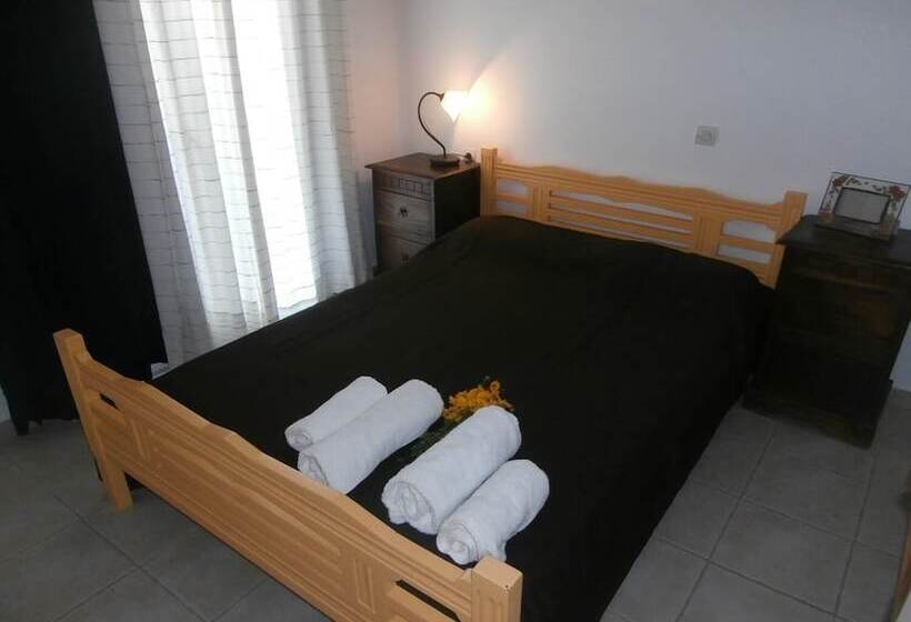 Pansion Porto Tsi Ostrias