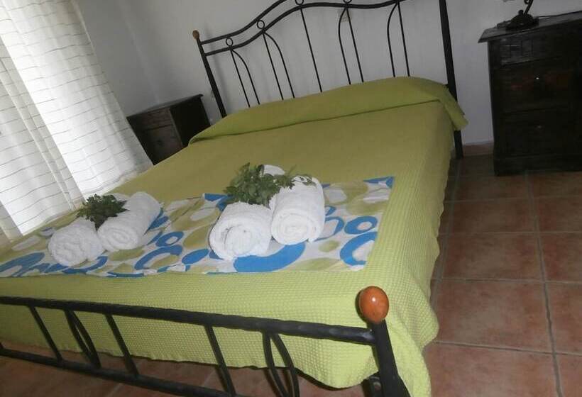 Pansion Porto Tsi Ostrias