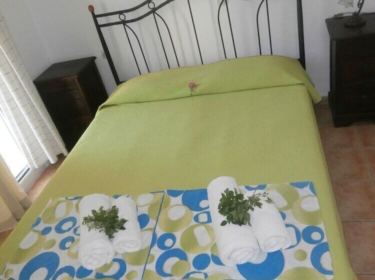 Pansion Porto Tsi Ostrias