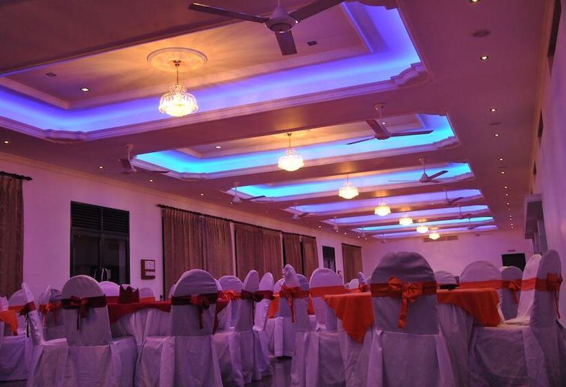 Pensão Centauria City