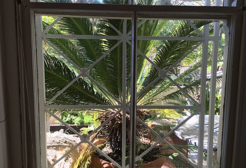 Pension Gordons Guest House