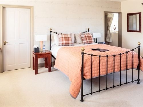 膳宿费 Meadow View