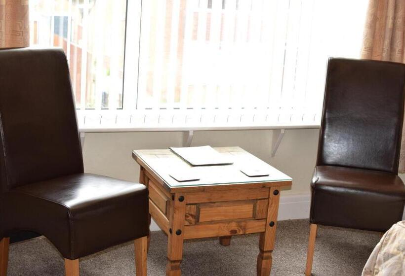 פנסיון The Northdale Hotel Ltd