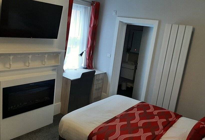 بنسيون The Sportsview Guest House