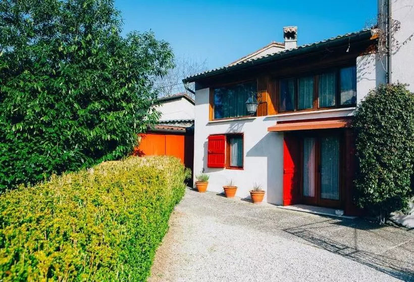 B&b Pleris