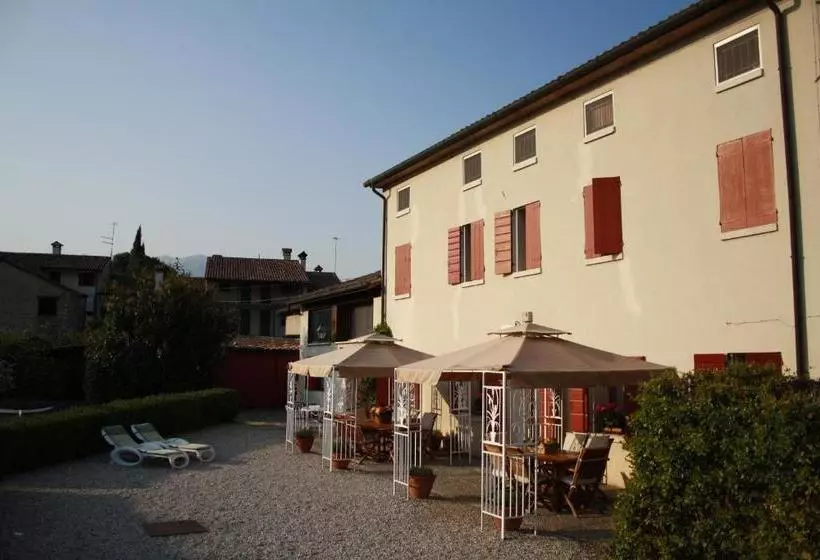 B&b Pleris