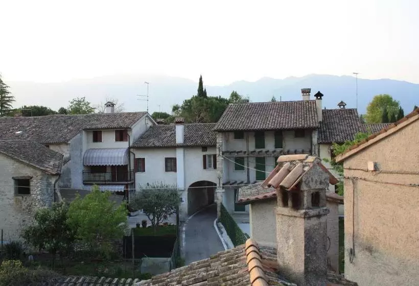 B&b Pleris