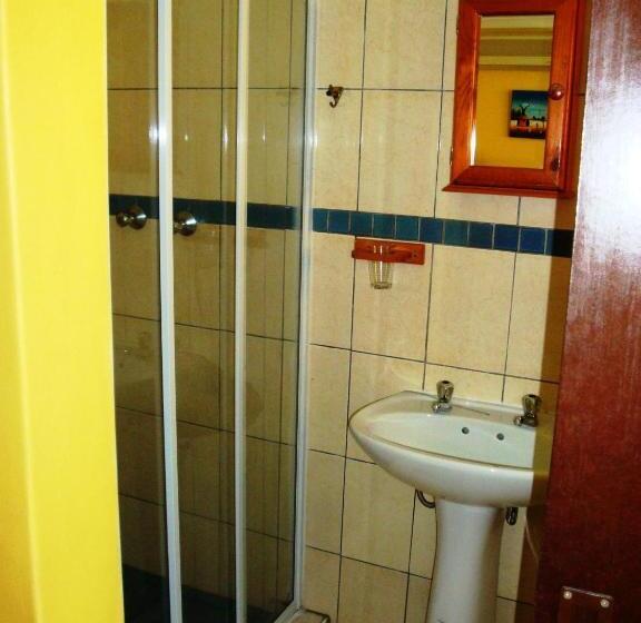 ベッドアンドブレックファースト Flintstones Guest House Durban