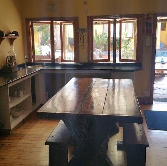 ベッドアンドブレックファースト Flintstones Guest House Durban